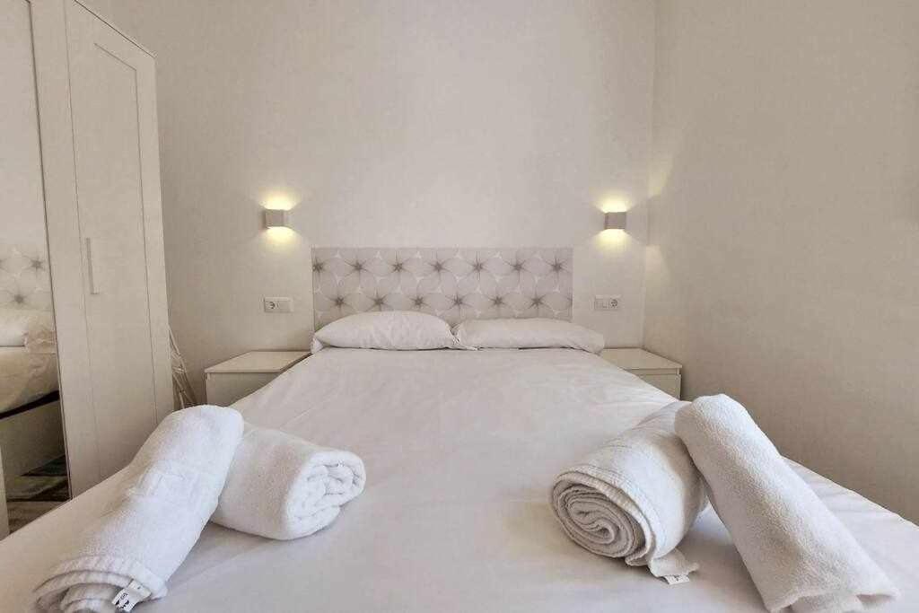 RASQUETA 3 - Fantástico y acogedor apartamento junto a la playa Apartamento Málaga Exterior foto