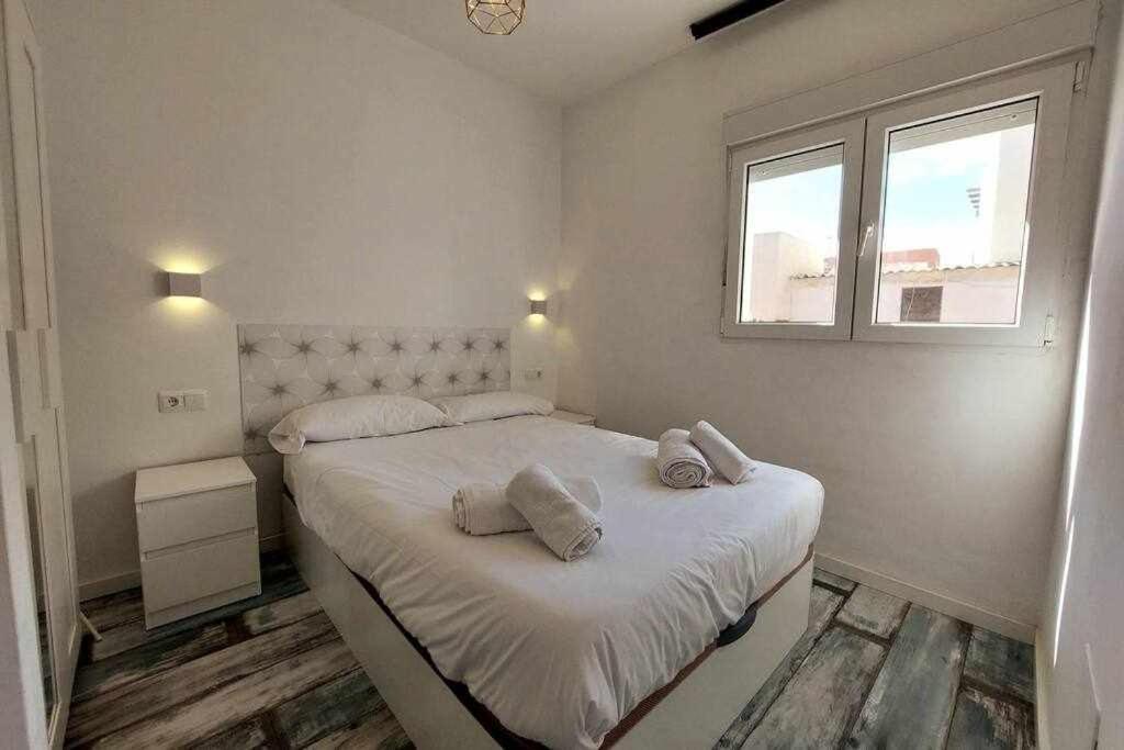 RASQUETA 3 - Fantástico y acogedor apartamento junto a la playa Apartamento Málaga Exterior foto